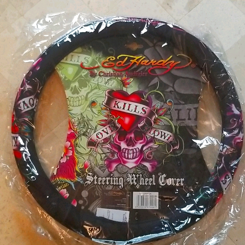 Ed Hardy Steering wheel Cover